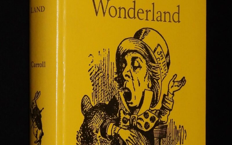 「【洋書】Alice in Wonderland　裸本　1968年再版」